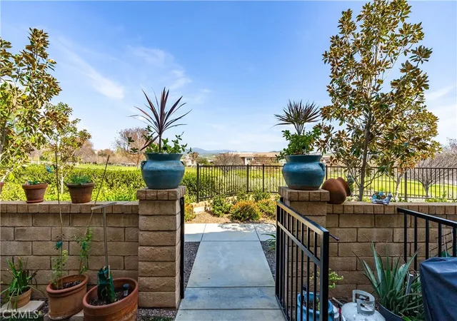 2nd image of 28744 Jardineras, Valencia, CA 91354 | MLS# SR26053504