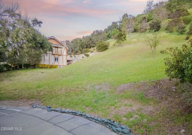 2nd image of 42 Upper Lake Rd, Lake Sherwood, CA 91361 | MLS# 226001119