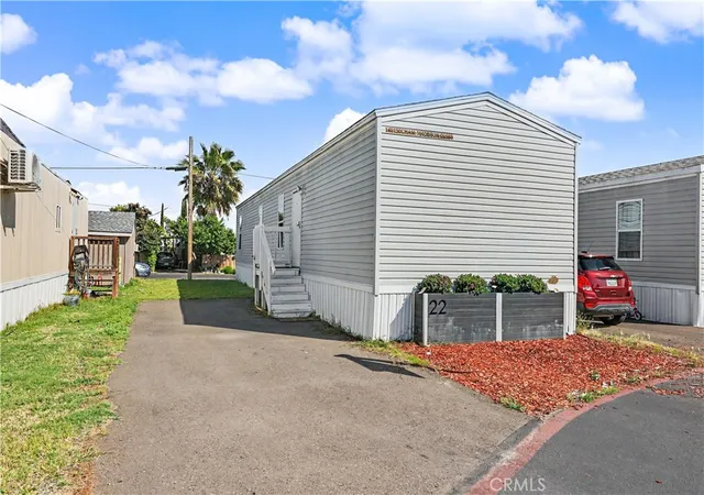Photo 1 of Manufactured home for sale at 2355 Atwater Blvd Spc 22, Atwater, CA 95301 | MLS# MC26051388 | Listing updated on 2026-09-30