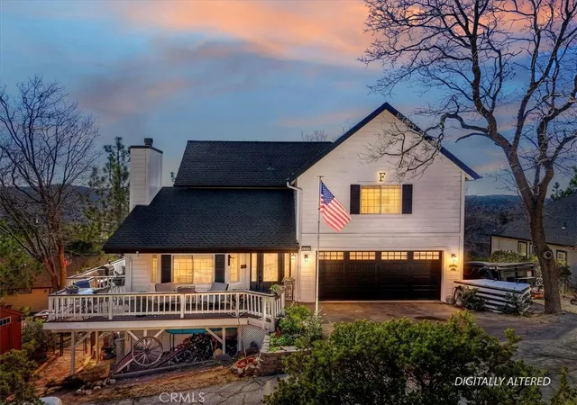 Homes for sale in Lake Arrowhead, CA | 1211 Yosemite, Lake Arrowhead, CA 92352 | MLS# IG26053378