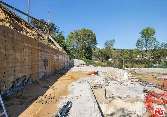 Photo 4 of Land for sale at 16431 W Sunset Blvd #A, Pacific Palisades, CA 90272 | MLS# 26663175 | Listing updated on 2026-09-24