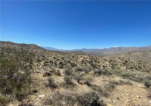 3rd image of 54589 Hoopa Trail, Yucca Valley, CA 92284 | MLS# TR26051306
