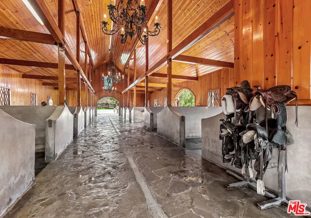 Photo 3 of Mansion for sale at 8018 Balcom Cyn Rd, Somis, CA 93066 | MLS# 26661117 | Listing updated on 2026-09-29