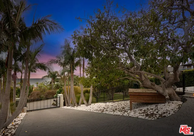 Photo 3 of Single family home for sale at 31201 Bailard Rd, Malibu, CA 90265 | MLS# 26662531 | Listing updated on 2026-09-12