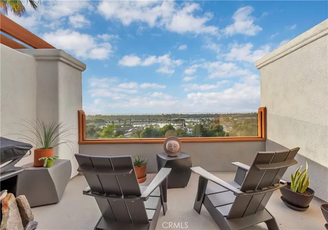 3rd image of 128 Villa Point, Newport Beach, CA 92660 | MLS# NP26053554