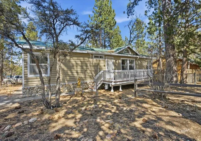 1st image of 761 Los Angeles Ave, Sugarloaf, CA 92386 | MLS# 219144635PS