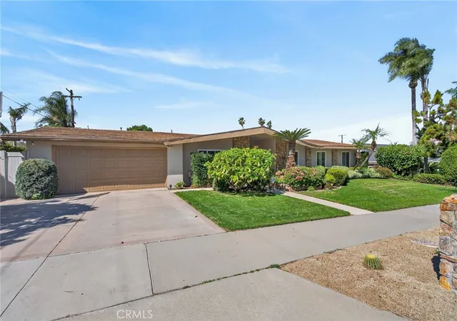 Homes for sale in Riverside, CA | 5305 Bardwell, Riverside, CA 92506 | MLS# IV26053803