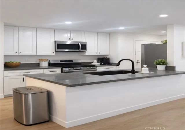 2nd image of 1605 Hotel Cir S #B 107, San Diego, CA 92108 | MLS# DW26053392