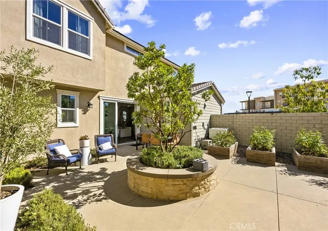3rd image of 27366 Snow Creek Pl, Stevenson Ranch, CA 91381 | MLS# SR26046836