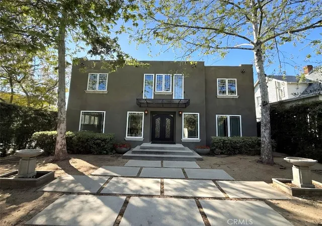 1st image of 1901 N Catalina, Los Angeles, CA 90027 | MLS# SR26054018