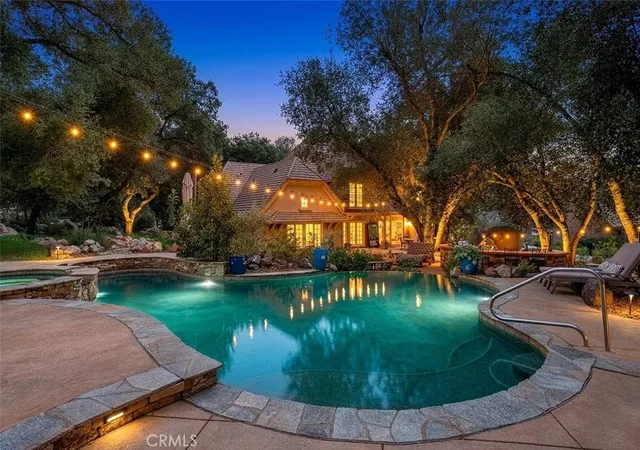 Photo 3 of Mansion for sale at 39455 Avenida La Cresta, Murrieta, CA 92562 | MLS# SW26053801 | Listing updated on 2026-09-18