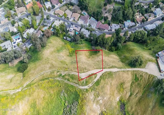 2nd image of San Sebastian Dr, Woodland Hills, CA 91364 | MLS# 226001130