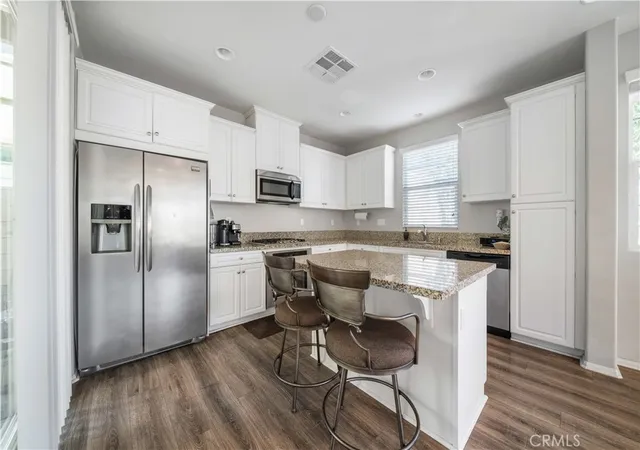 Photo 3 of Sale Pending at 333 Paseo Gusto #124, Palm Desert, CA 92211 | MLS# CV26054061 | Listing updated on 2026-07-04