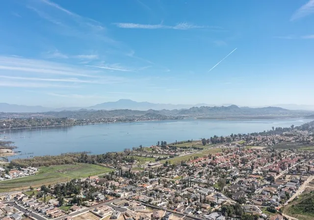 29th image of 2930 Lakeview, Lake Elsinore, CA 92530 | MLS# SW26054105