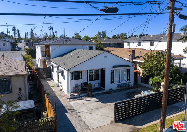 1st image of 3468 W 71st St, Los Angeles, CA 90043 | MLS# 26663347