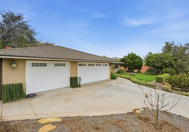 Photo 3 of Single family home for sale at 1454 La Plz Dr, San Marcos, CA 92078 | MLS# NDP2602352 | Listing updated on 2026-06-09