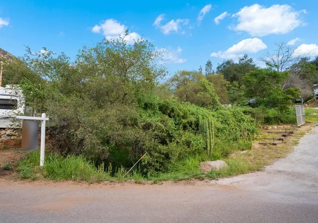 9th image of Silverbrook Dr, El Cajon, CA 92019 | MLS# 260005791SD