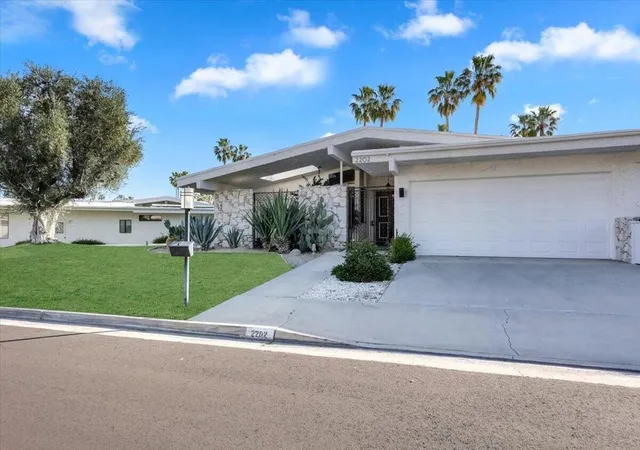 2nd image of 2202 Madrona Dr, Palm Springs, CA 92264 | MLS# 219144683PS