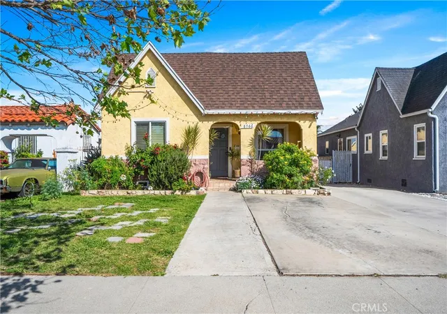 1st image of 8766 Dalton Ave, Los Angeles, CA 90047 | MLS# SR26054560