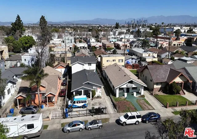 4th image of 1049 W 61St St, Los Angeles, CA 90044 | MLS# 26662815
