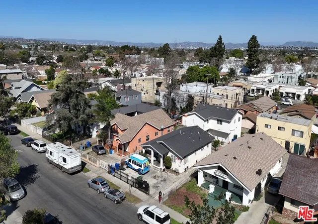 5th image of 1049 W 61St St, Los Angeles, CA 90044 | MLS# 26662815