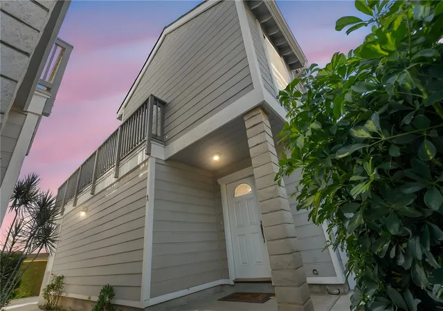 Photo 3 of Sale Pending at 221 Violet, Monrovia, CA 91016 | MLS# PW26054831 | Listing updated on 2026-04-30