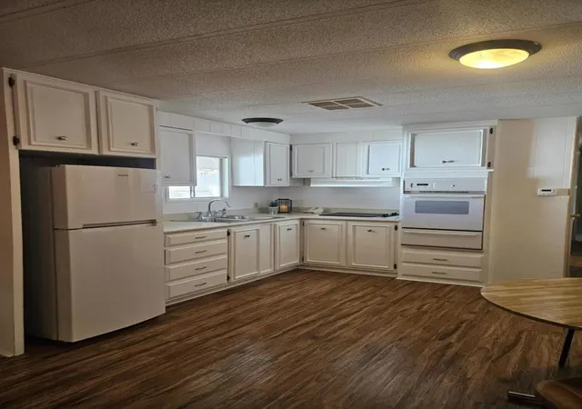 Homes for sale in Yucca Valley, CA | 54999 Martinez Trl #14, Yucca Valley, CA 92284 | MLS# 219144703PS