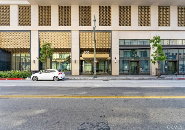 3rd image of 400 S Broadway #1314, Los Angeles, CA 90013 | MLS# AR26045924