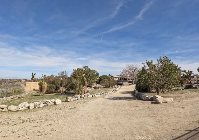5th image of 30000 Buchannon Ranch Rd, Llano, CA 93544 | MLS# CV26055012