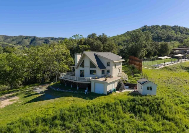 Homes for sale in Carmel Valley, CA | 20510 Cachagua Rd, Carmel Valley, CA 93924 | MLS# ML82038438