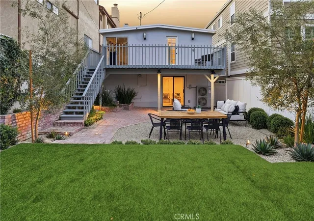 Photo 1 of Sale Pending at 436 1st Street, Manhattan Beach, CA 90266 | MLS# SB26055069 | Listing updated on 2026-04-15