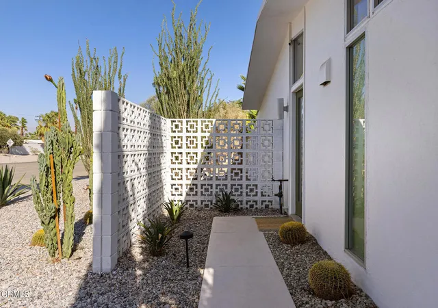 4th image of 795 E Racquet Club Rd, Palm Springs, CA 92262 | MLS# P1-26244