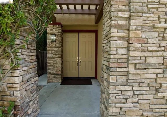 Photo 3 of Single family home for sale at 1692 Via Campo Verde, San Jose, CA 95120 | MLS# 41127046 | Listing updated on 2026-09-30