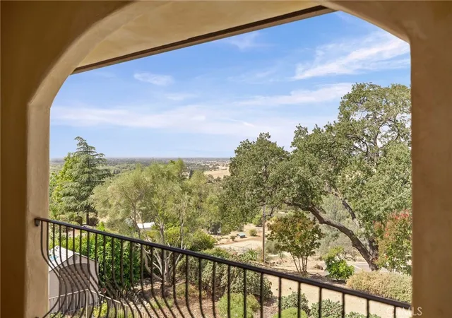 Homes for sale in Chico, CA | 1479 Oak Ridge Dr, Chico, CA 95928 | MLS# SN26055372