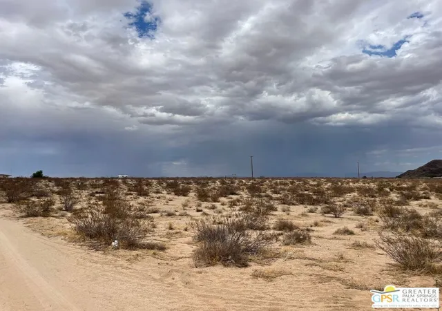 1st image of 30 Moonlight Mesa Rd, Joshua Tree, CA 92252 | MLS# 26664185PS