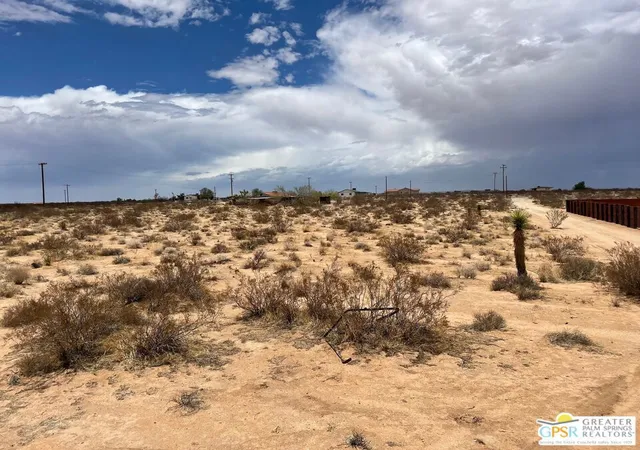 2nd image of 32 Border Ave, Joshua Tree, CA 92252 | MLS# 26664187PS