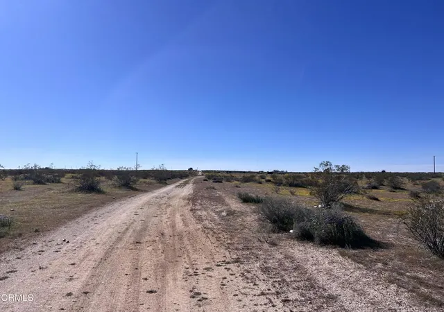 2nd image of 8 E 8, Hi Vista, CA 93535 | MLS# V1-35164