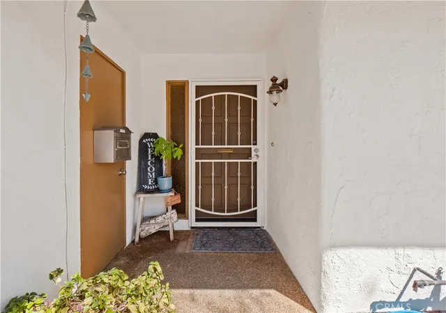 Homes for sale in Newhall, CA | 19401 Oak Crossing, Newhall, CA 91321 | MLS# SR26054342