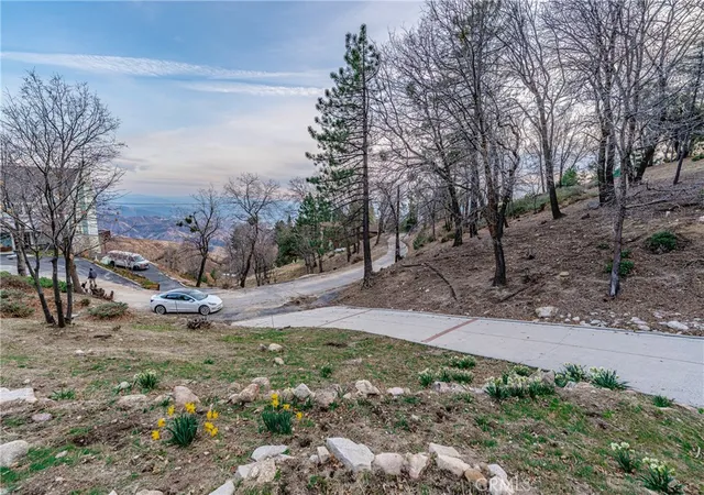 5th image of 70 Panorama Rd, Running Springs, CA 92382 | MLS# DW26055550