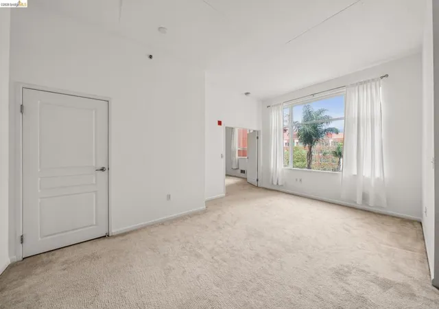 4th image of 5855 Horton St, Emeryville, CA 94608