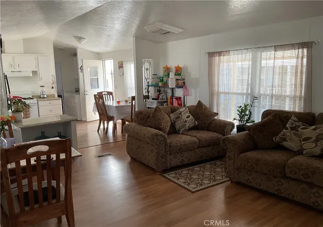 Photo 4 of Manufactured home for sale at 22020 Nisqually Rd #73, Apple Valley, CA 92308 | MLS# HD26042645 | Listing updated on 2026-09-11