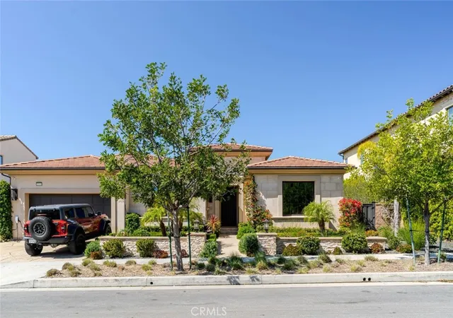 Photo 2 of Single family home for sale at 10949 Cartwright Dr, Chatsworth, CA 91311 | MLS# SR26054960 | Listing updated on 2026-09-27