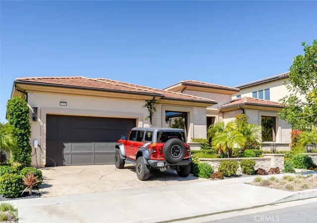 Photo 3 of Single family home for sale at 10949 Cartwright Dr, Chatsworth, CA 91311 | MLS# SR26054960 | Listing updated on 2026-09-27