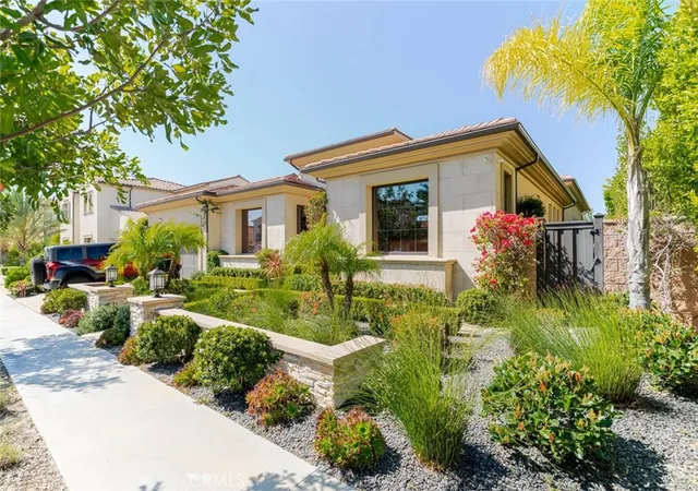 Photo 3 of Single family home for sale at 10949 Cartwright Dr, Chatsworth, CA 91311 | MLS# SR26054960 | Listing updated on 2026-09-27