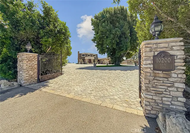 3rd image of 10200 Lilac, Chatsworth, CA 93063 | MLS# SR26055668