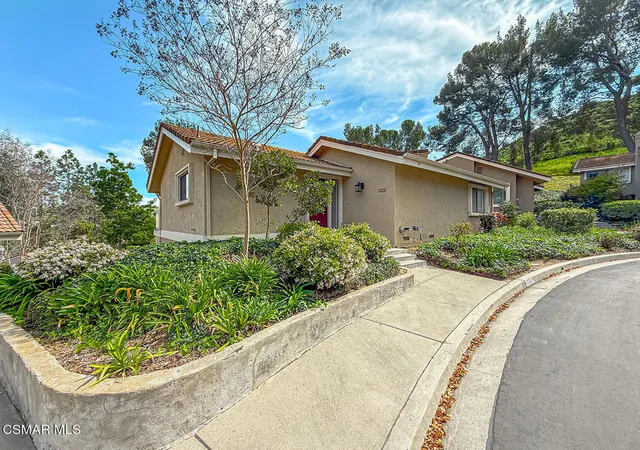 Homes for sale in Oak Park, CA | 576 Calle De Las Ovejas, Oak Park, CA 91377 | MLS# 226001168