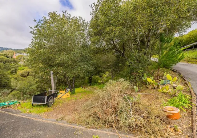 5th image of 27388 Sherlock Ct, Los Altos, CA 94022 | MLS# ML82038570