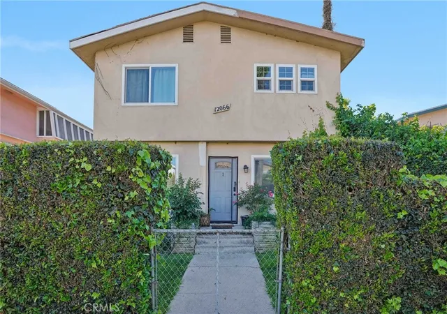 4th image of 12066 Lamanda St, Los Angeles, CA 90066 | MLS# SB26049359