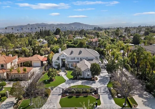 Photo 4 of Single family home for sale at 3043 Garretson Ave, Corona, CA 92881 | MLS# IG26041948 | Listing updated on 2026-09-03