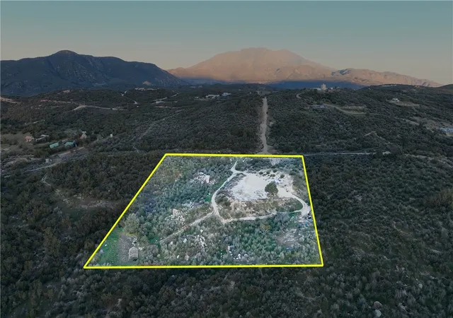 4th image of 40521 Tweedie Trl, Anza, CA 92539 | MLS# SW26043155